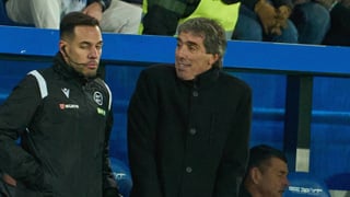 Guillermo Almada no se corta con la polémica entre Deportivo Alavés y Real Oviedo