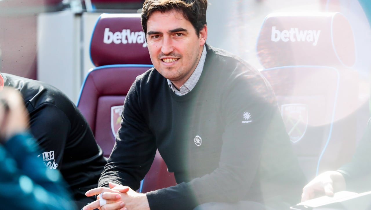 El Bournemouth inicia contactos con Andoni Iraola para prolongar su contrato