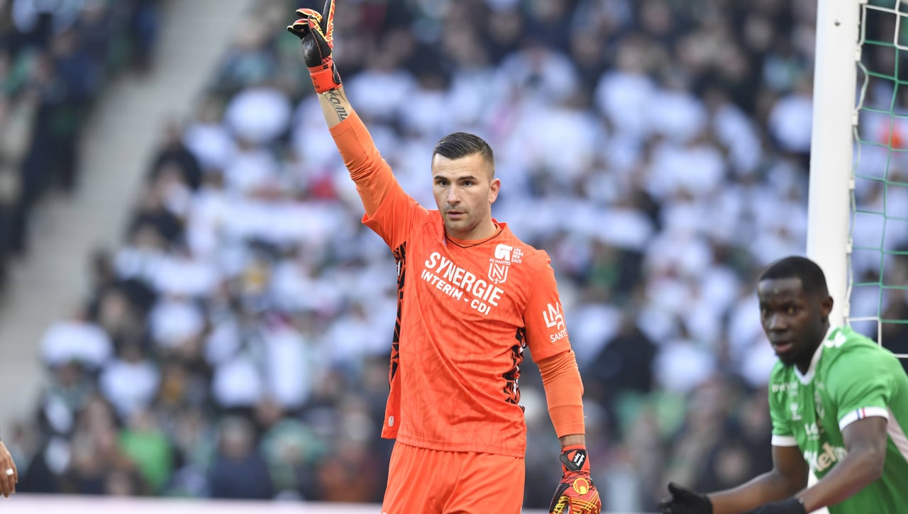 Se fijan en Radu y Anthony Lopes