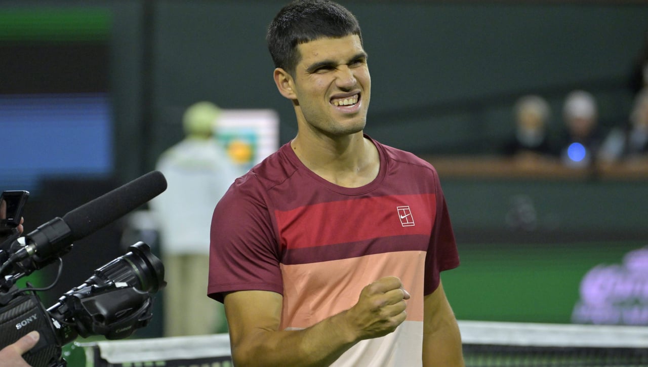 Carlos Alcaraz es 'atacado' de nuevo por las abejas