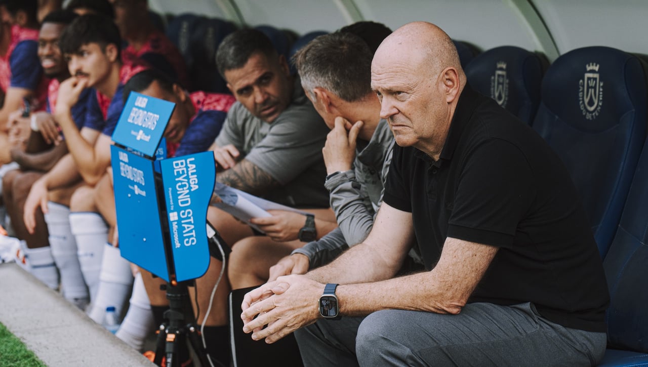 Pepe Mel se jugará el puesto este fin de semana ante el Elche