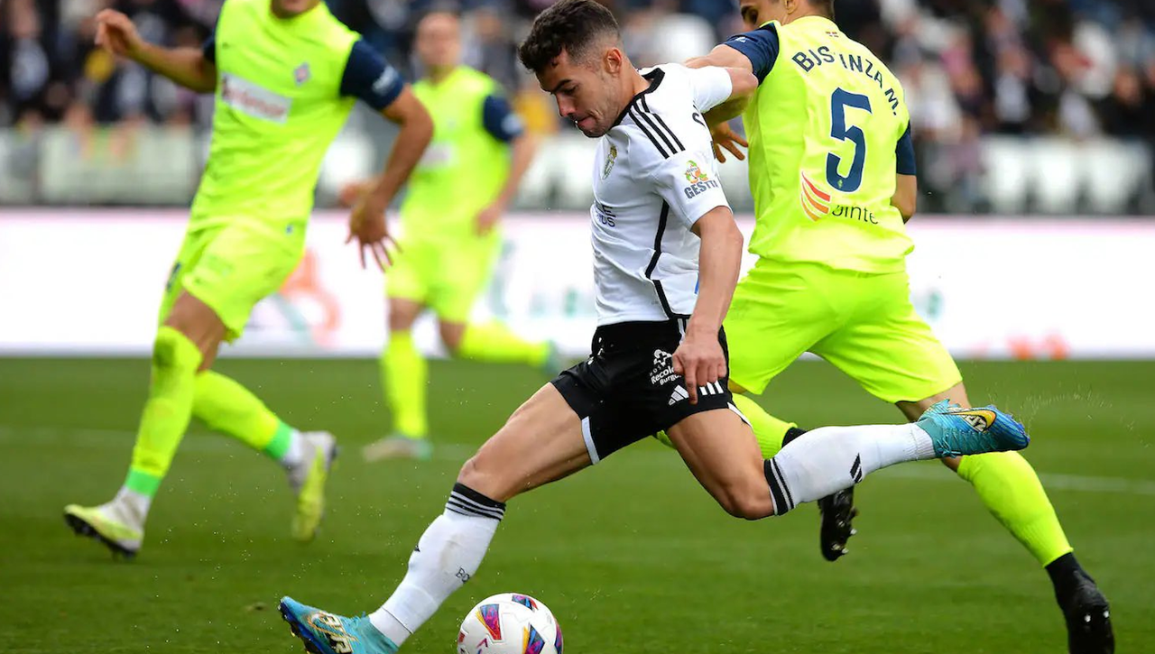 Se calienta el primer fichaje del Cádiz