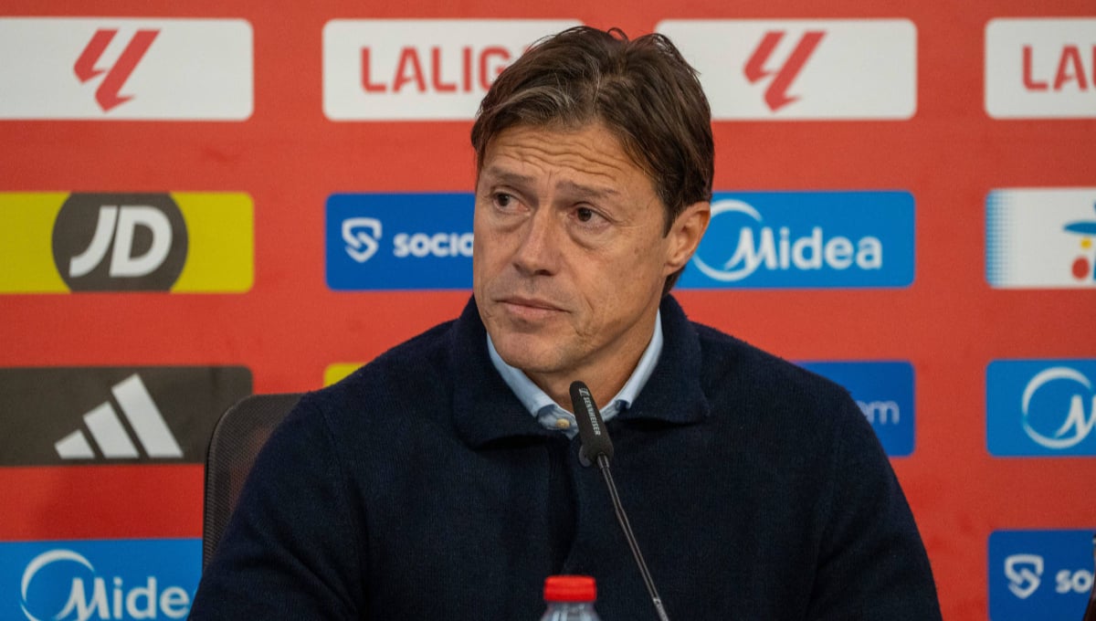 Matías Almeyda percibe un "resumen extraño" de la goleada encajada por el Sevilla ante el Levante: "Ni de penalti concretamos"