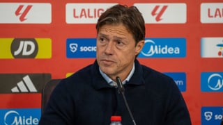 Matías Almeyda percibe un "resumen extraño" de la goleada encajada por el Sevilla ante el Levante: "Ni de penalti concretamos" 