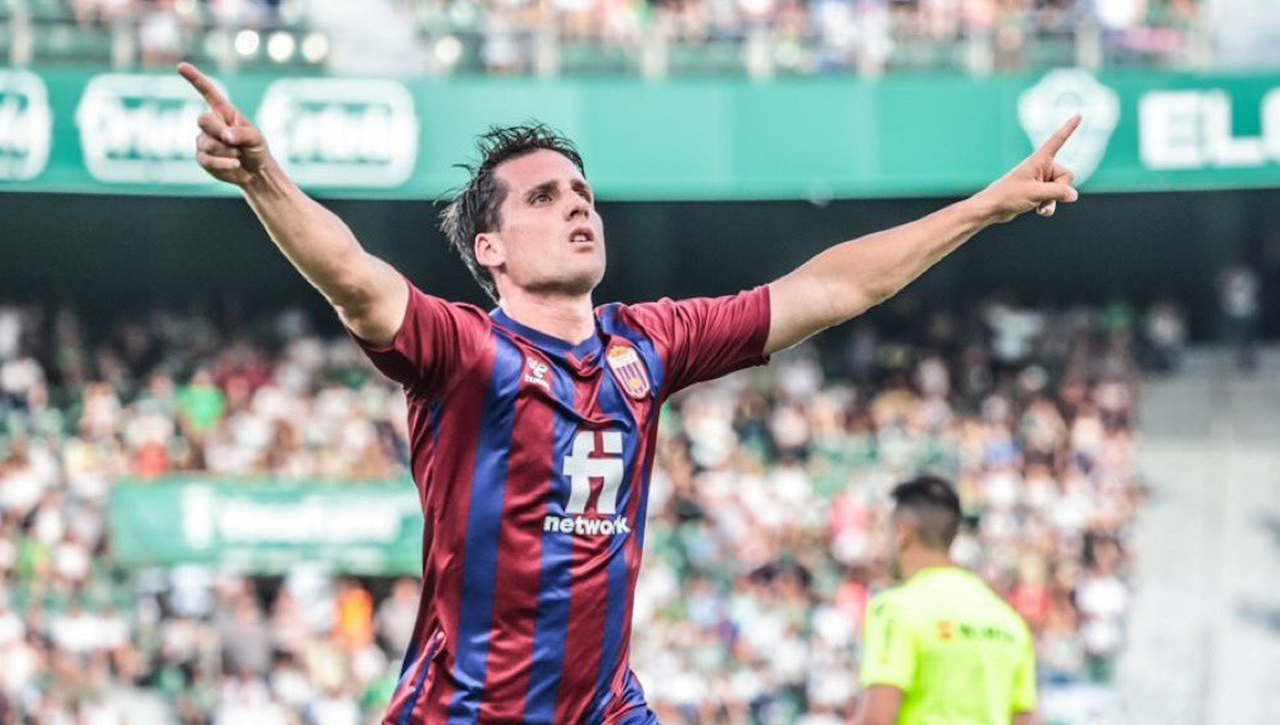 Pelea por el fichaje de Juanto Ortuño