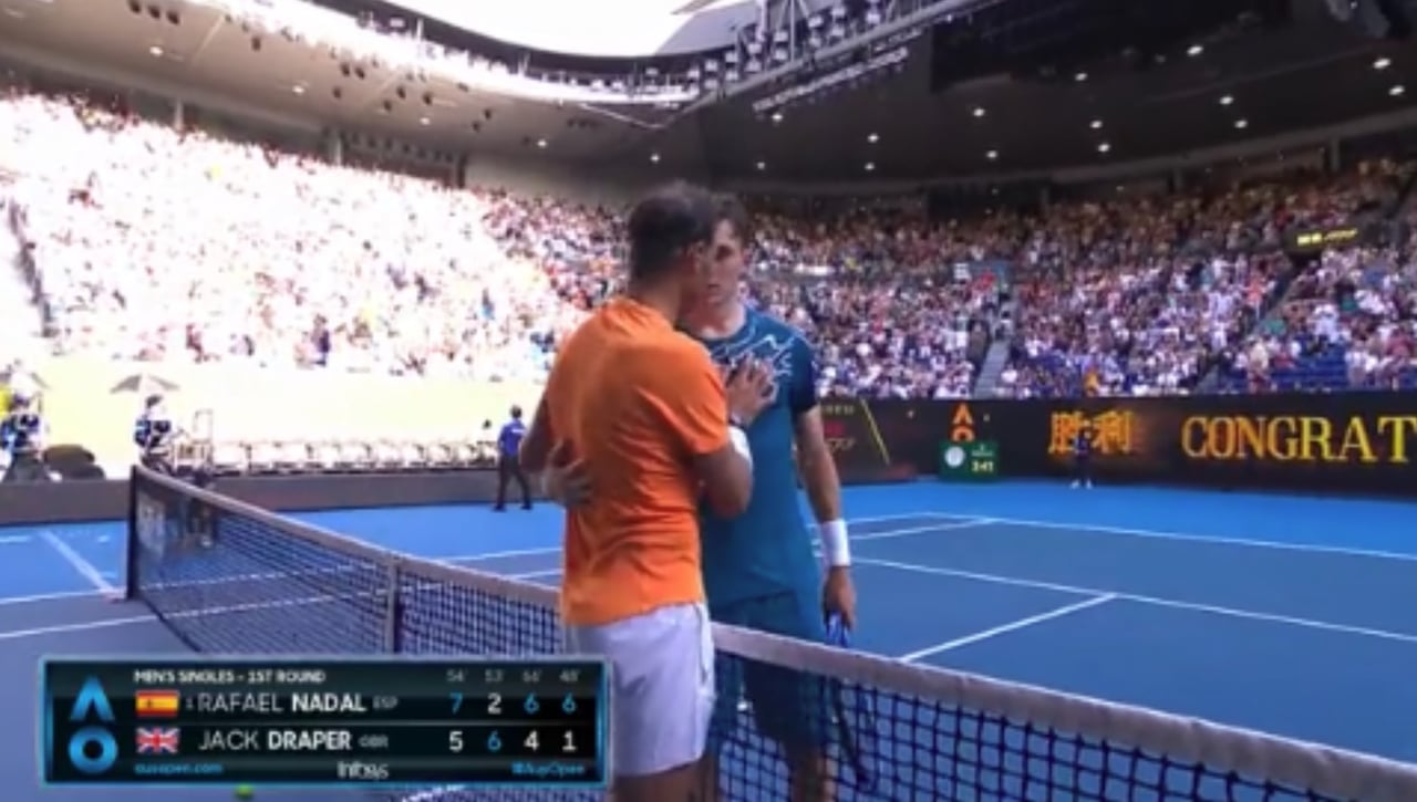 Nadal sufre pero sigue vivo en el Open de Australia