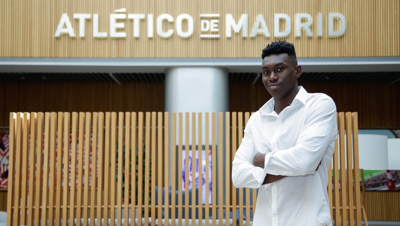 Samu Omorodion llegará al Atlético luciendo galones 