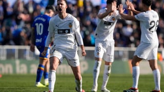 Copete da el susto en el Valencia: no entrena con el grupo