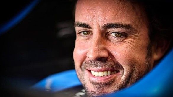 La ambición de Alonso toca el freno en Brasil