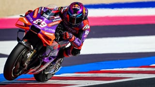 Jorge Martín sale vivo de la encerrona de Misano