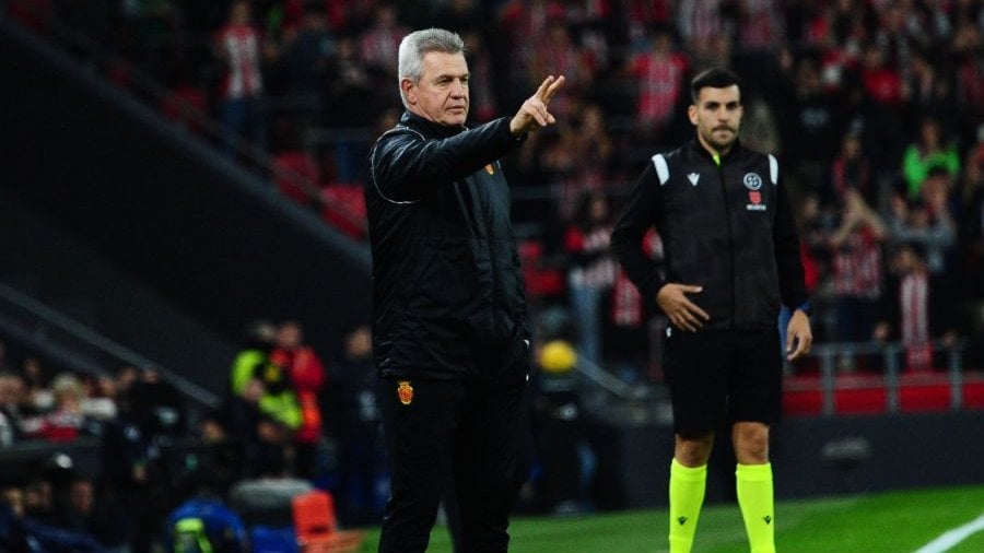 El enfado de Javier Aguirre y sus dudas para la Copa del Rey