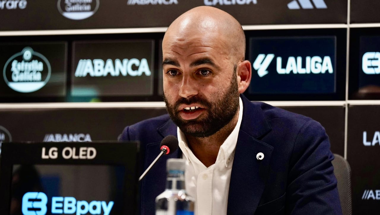 Giráldez destaca el nivel del Sevilla pero recuerda su situación irregular