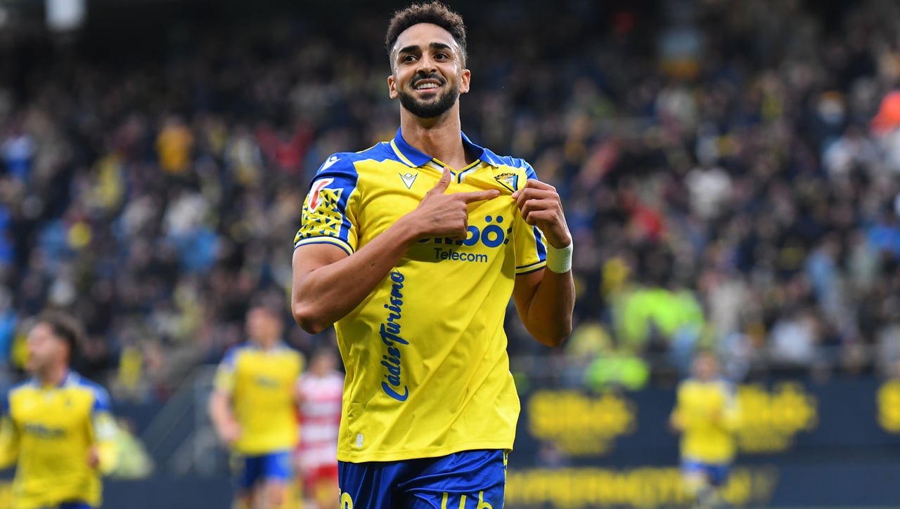 Así queda la clasificación de LaLiga Hypermotion, tras la victoria del Cádiz y el empate del Mirandés en la jornada 31 de Segunda División