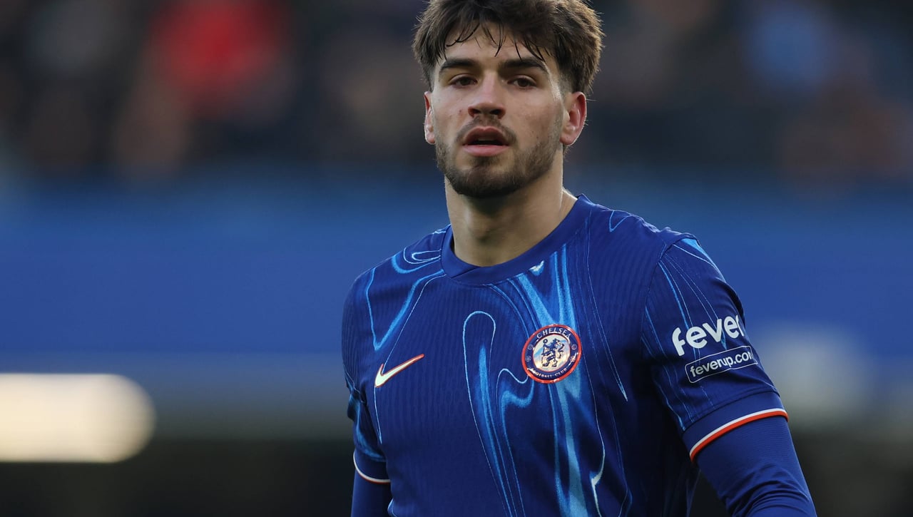Marc Guiu continuará en el Chelsea pero a los contratiempos físicos