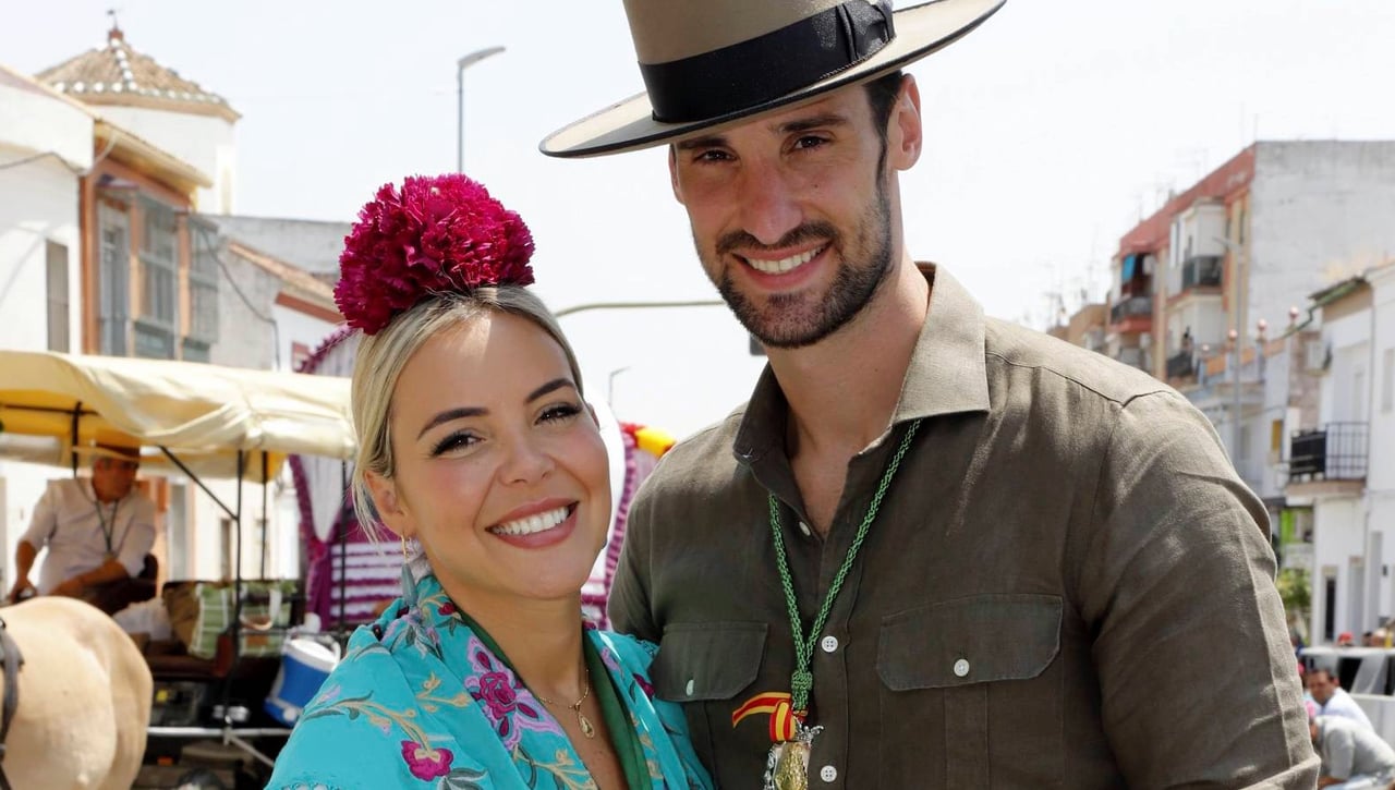 Sergio Rico vuelve al Rocío acompañado de Fran Rivera, Victoria Federica y César Cadaval