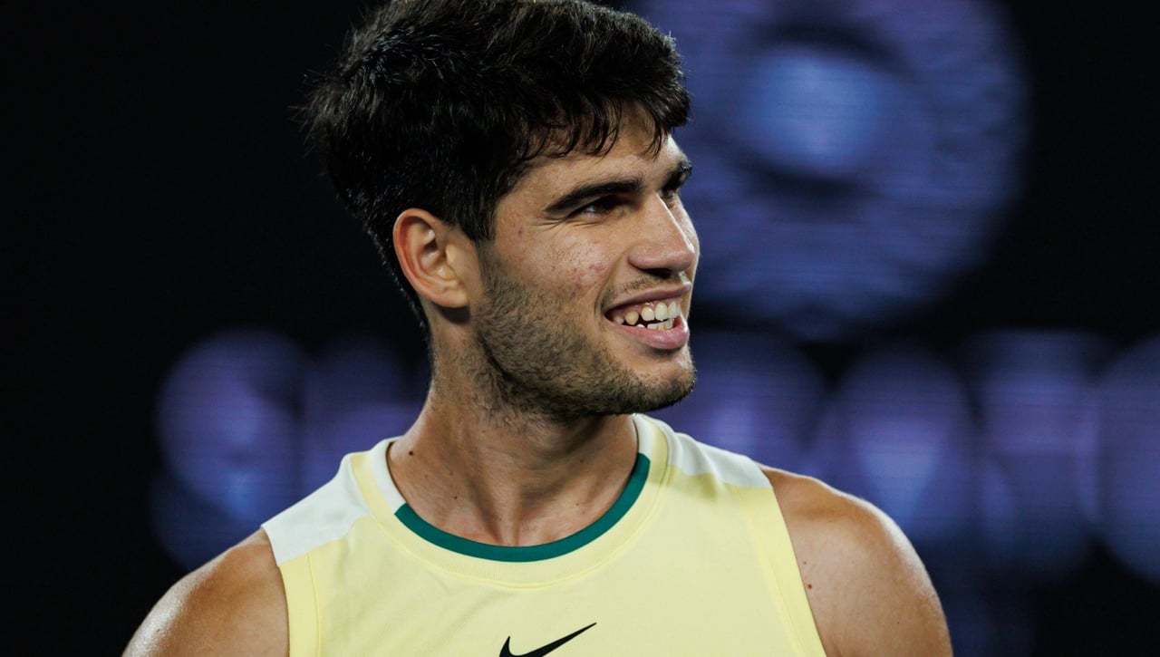 Carlos Alcaraz posa sus ojos en Andy Murray