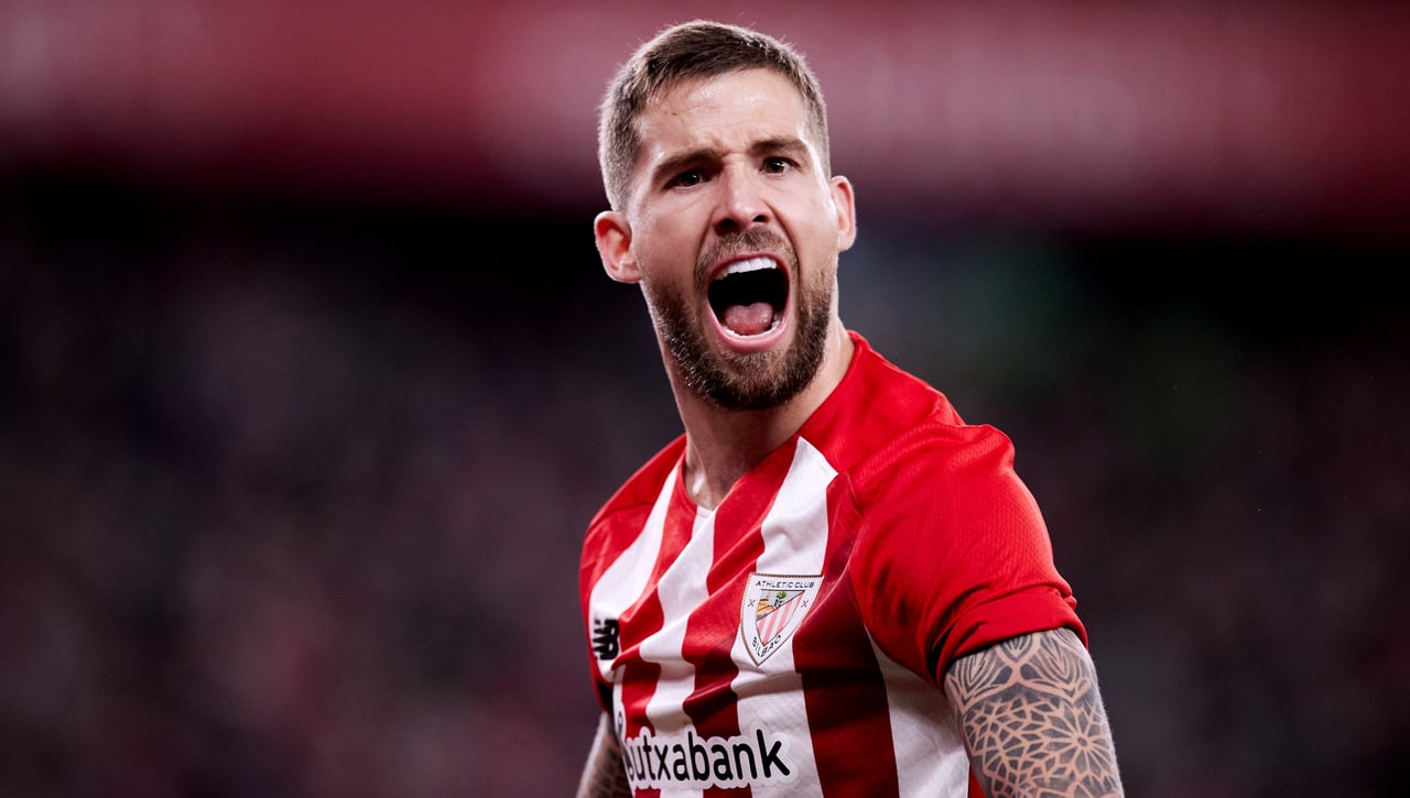 Así está la situación de Íñigo Martínez: maniobras de representantes, interés del Barça...