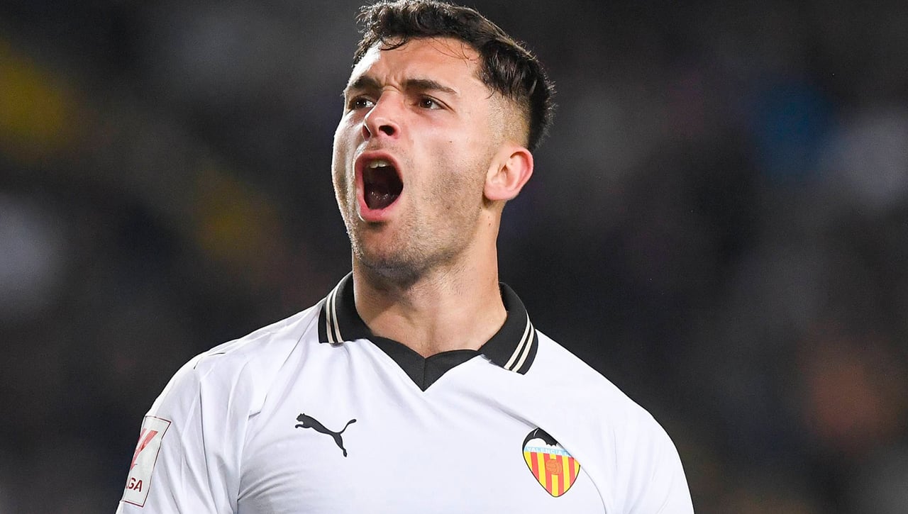 El Valencia y Hugo Duro ultiman la negociación para sellar la renovación 