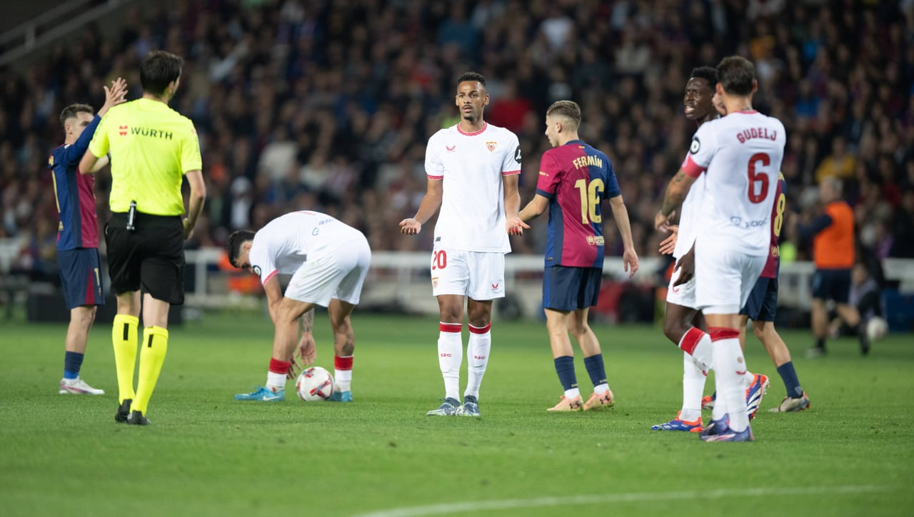 Sow pide a la afición del Sevilla que sea más realista con los objetivos
