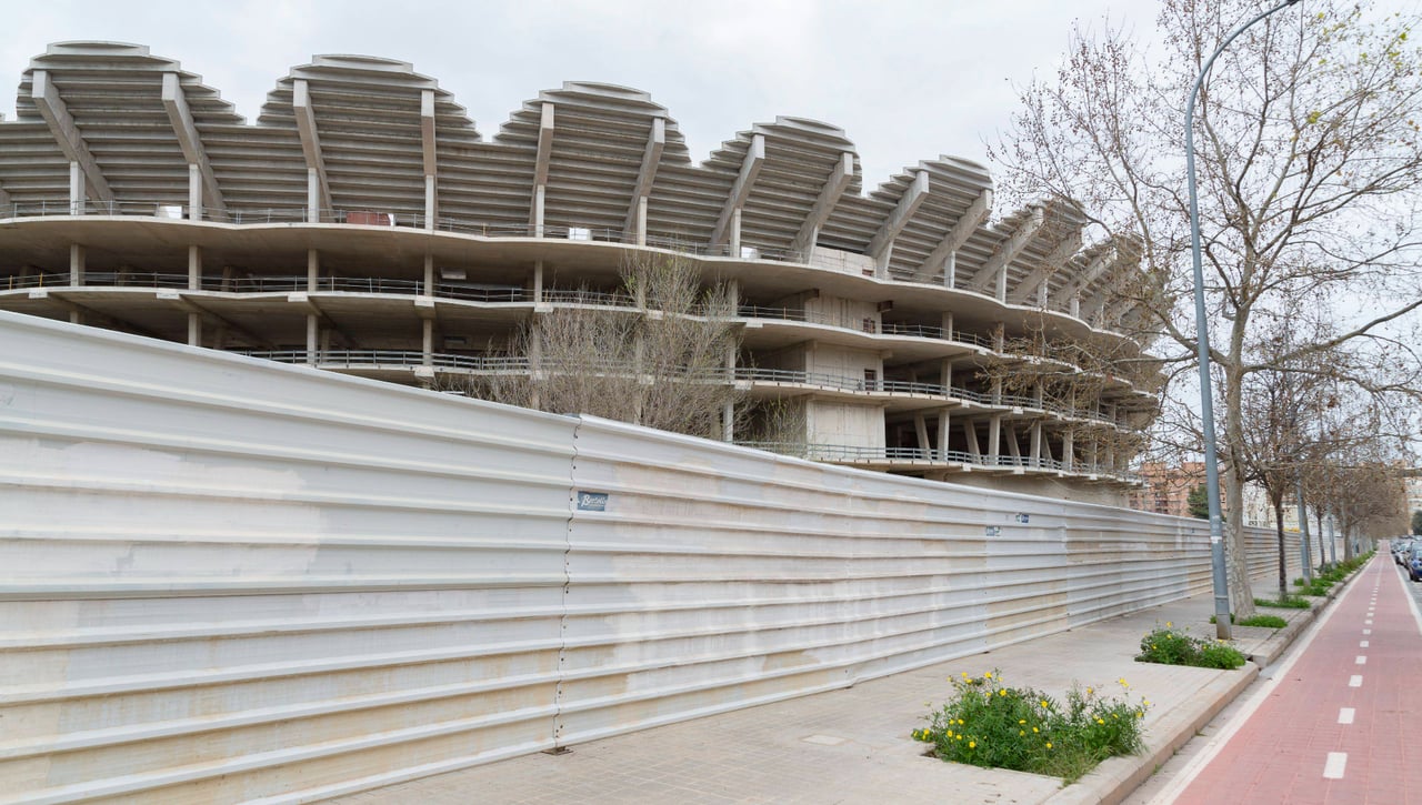 El Valencia carga contra la RFEF por dejar fuera al Nou Mestalla para el Mundial 2030