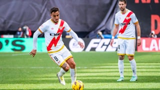 Óscar Trejo alborota Vallecas