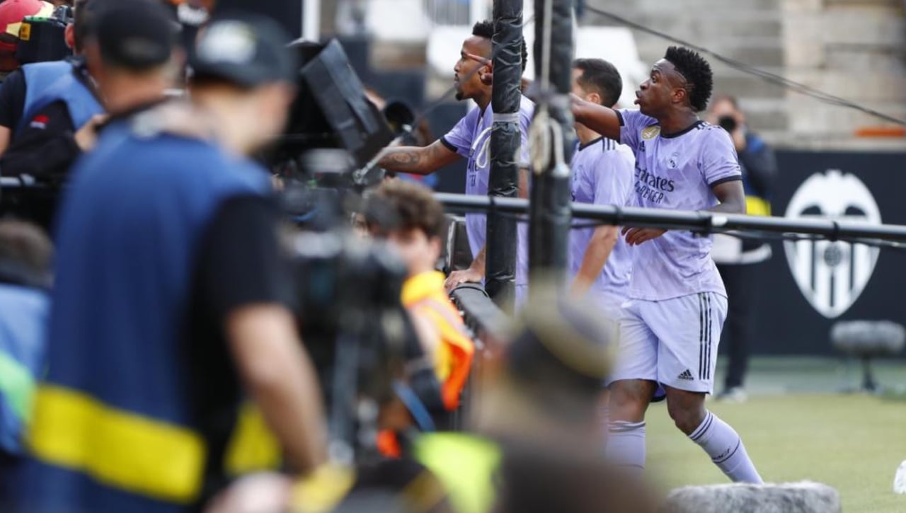 Vinicius ante la juez: "Me insultan porque soy un jugador importante"