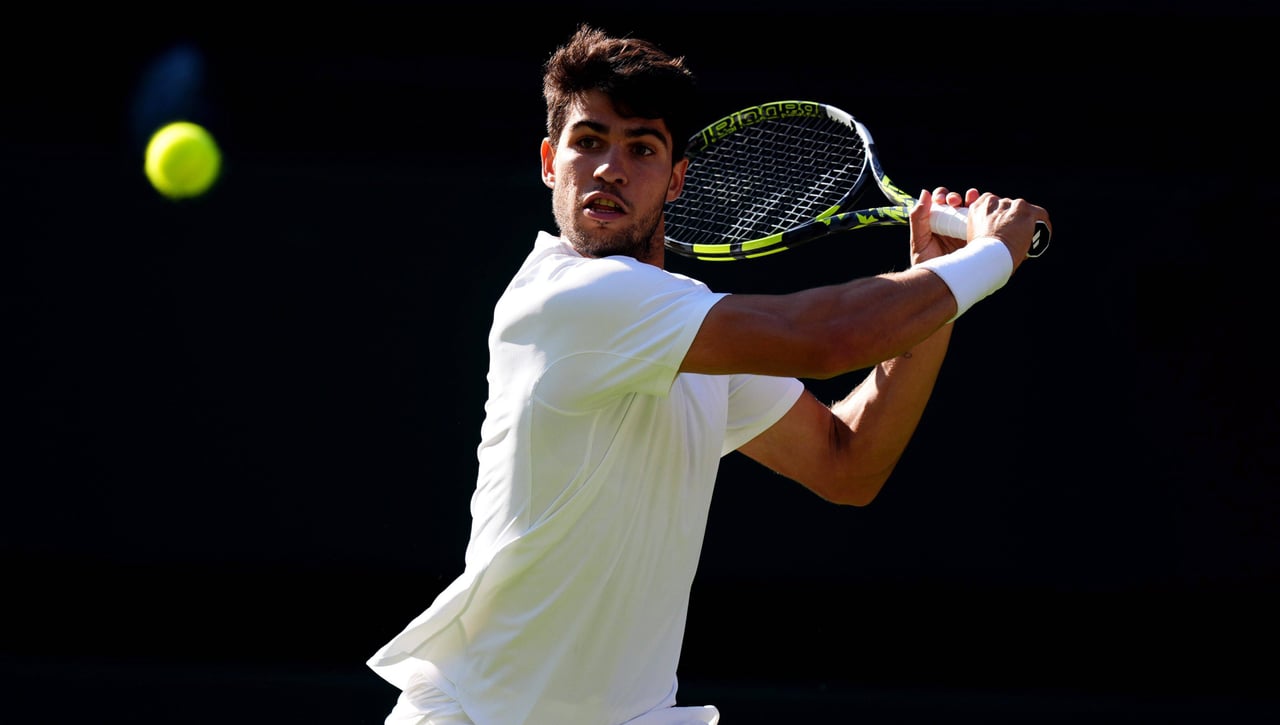 Carlos Alcaraz roza la perfección rumbo a semifinales