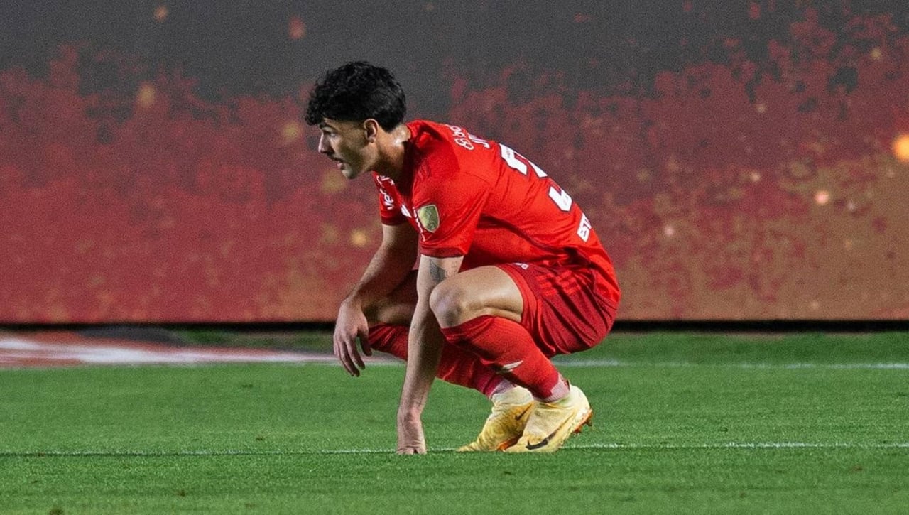 Johnny Cardoso da el susto