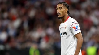 Llaman por sorpresa a Badé: un contratiempo para el Sevilla