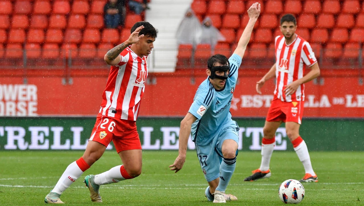 El último descubrimiento de Pepe Mel, con el ofrecimiento de Pedri en el recuerdo