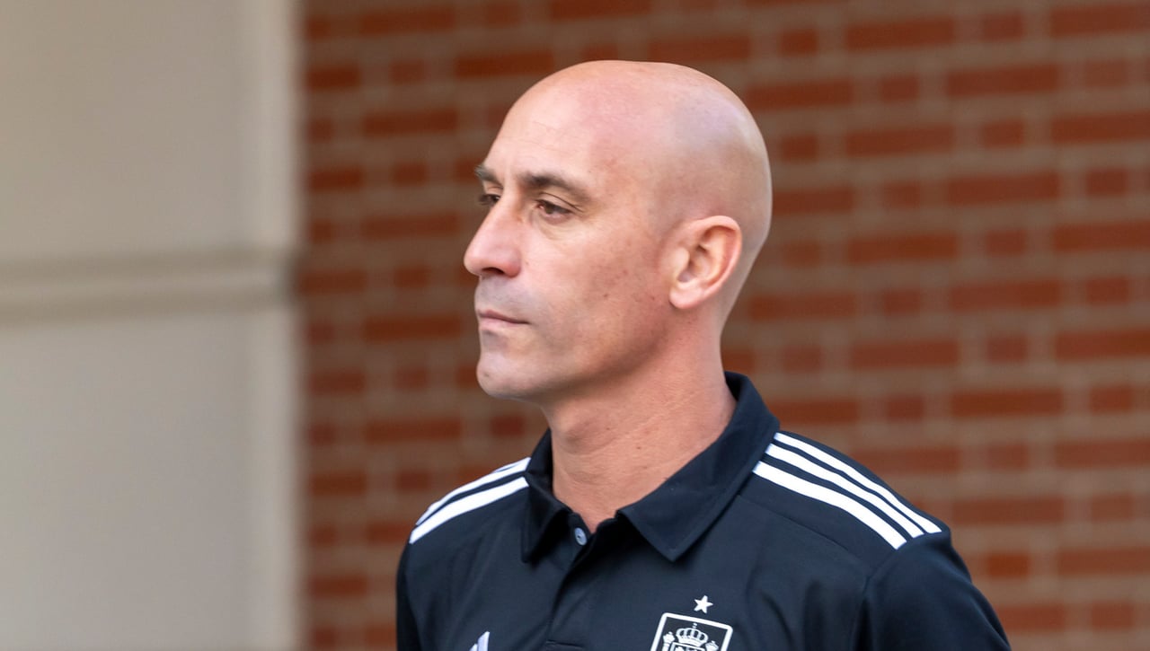 La FIFA estudia sancionar 15 años a Rubiales