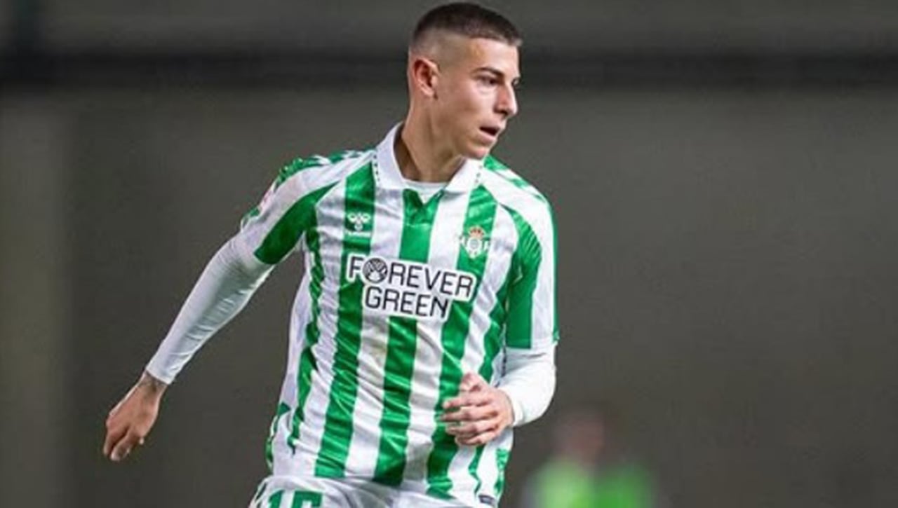 Oficial: renovación en el Betis y cesión inmediata