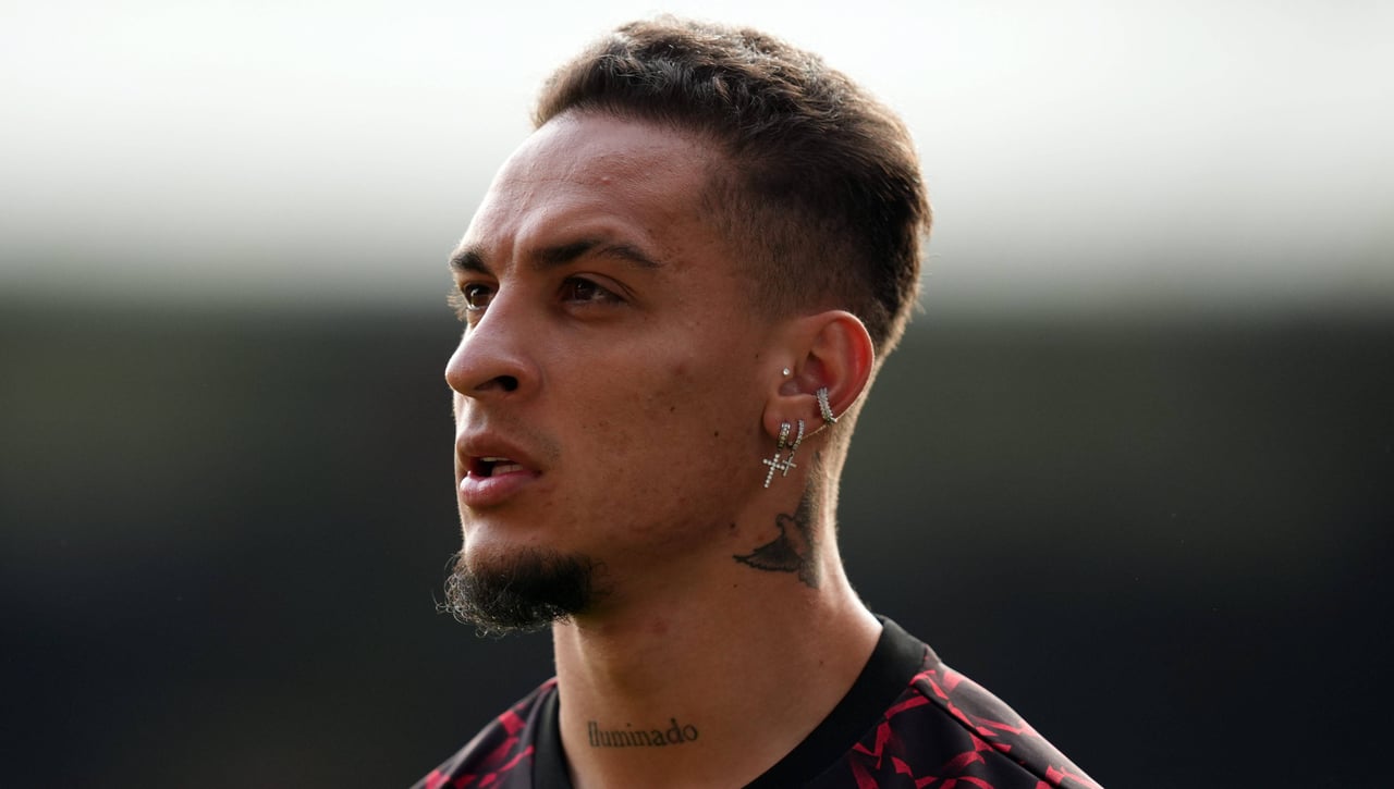 Avanzadilla para Antony, que sigue en Manchester