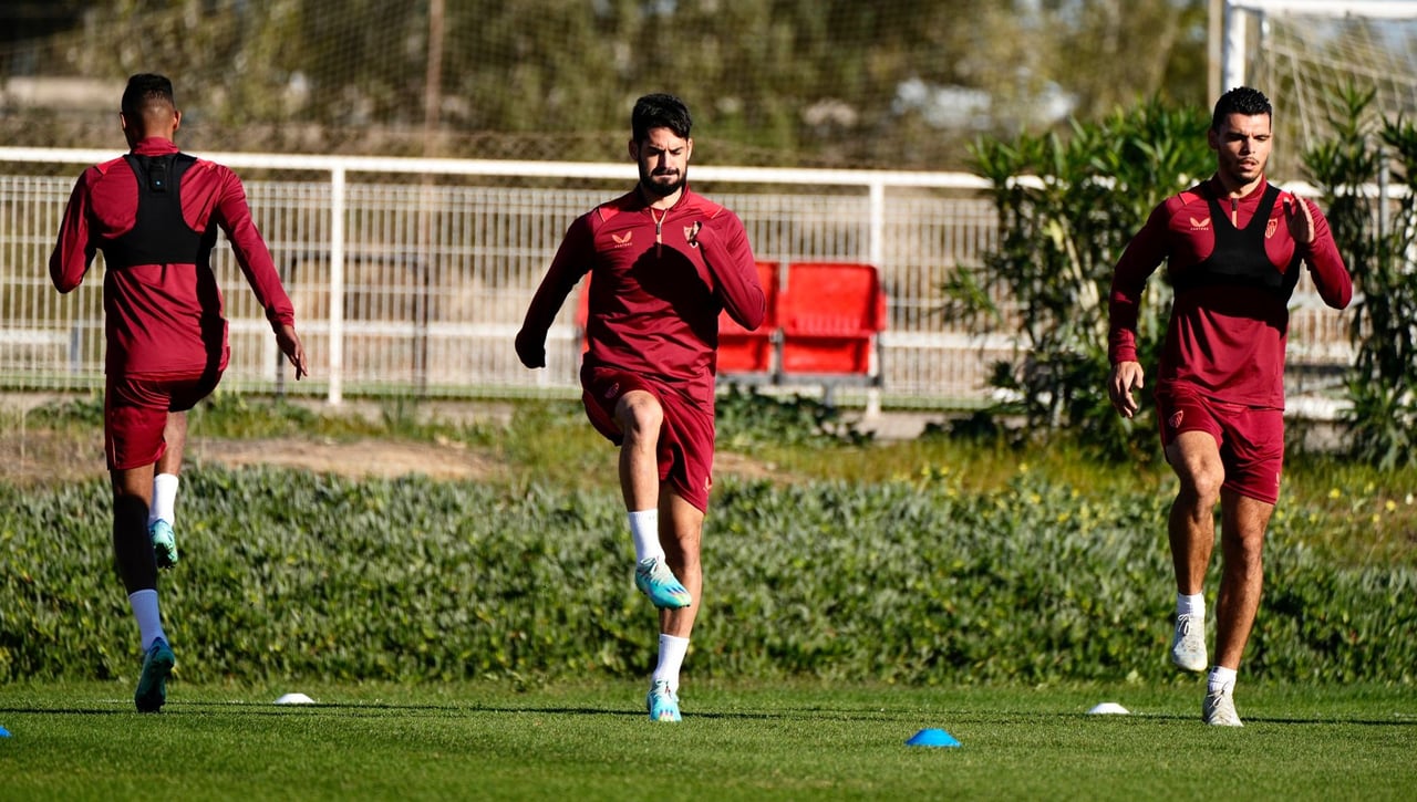 El Sevilla vuelve al trabajo entre temores a una nueva lesión