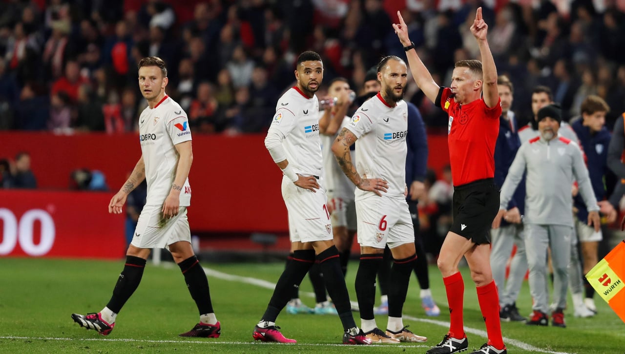El Cádiz - Celta cambia de árbitro y supone un buen presagio para los andaluces