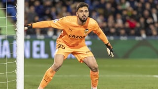 La Premier League viene a por Mamardashvili