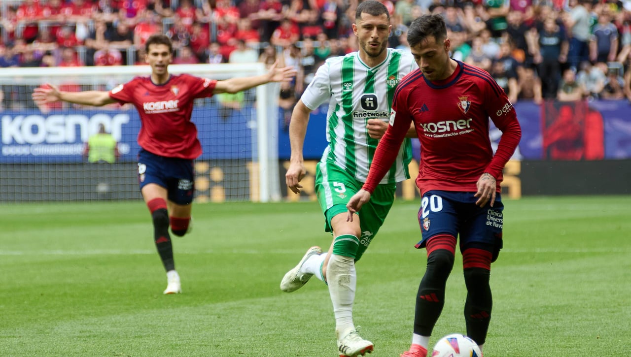 Osasuna tasa a José Arnáiz: el Oviedo no estará solo en la puja