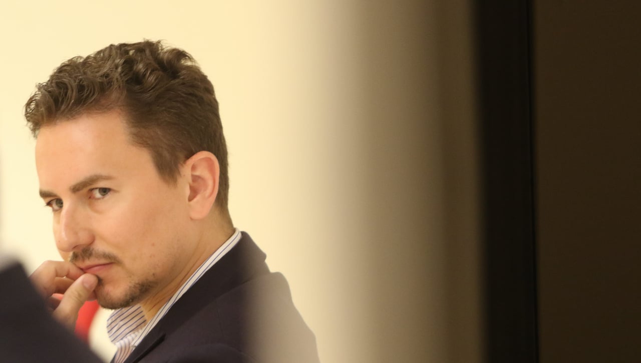 Lorenzo lanza un serio aviso a Márquez