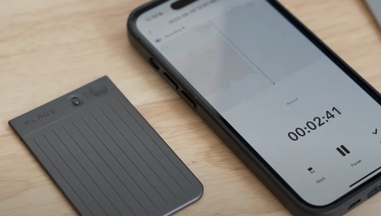Así funciona la primera grabadora inteligente para iPhone que trabaja con ChatGPT