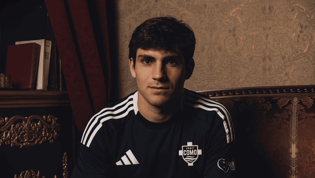 Iván Azón saldrá este verano del Como en busca de minutos