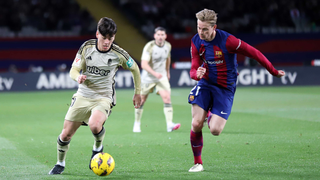 El Barcelona sacrifica a Frenkie De Jong y el holandés tensa la cuerda con Deco