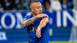 Santi Cazorla defiende a Xabi Alonso: "Cuando no se gana hay ruido, y en el Real Madrid más. Le veo tranquilo"