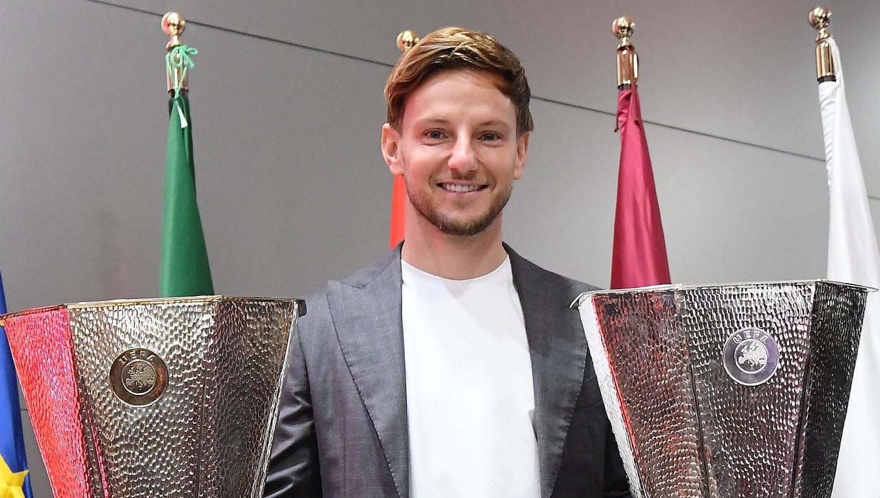 Rakitic se ofrece para volver al Sevilla: "Ojalá me llame el presidente"