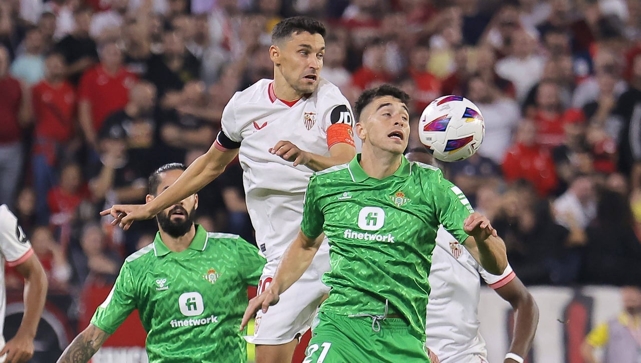 Los jugadores de Betis y Sevilla que están en la prelista de Luis de la Fuente