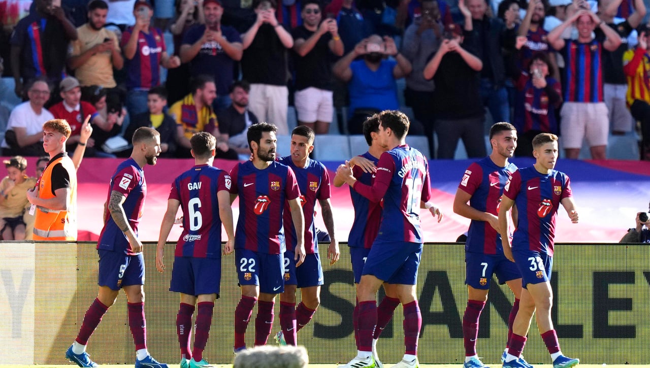 Varios futbolistas mantienen en vilo al Barcelona