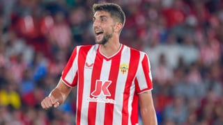 Edgar da la cara en el Almería