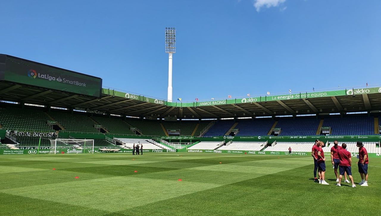 Dónde y cómo ver en directo el Racing - Málaga: Canales de TV, fecha, hora...
