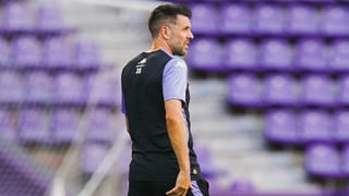 Desesperación de Pezzolano con los fichajes