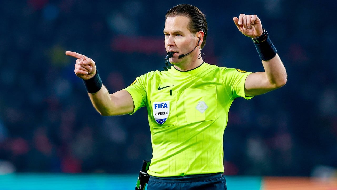 Qué es y qué paso con la tarjeta azul en el fútbol