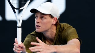 Sinner vence a Shelton con solvencia y enciende una leve alerta física